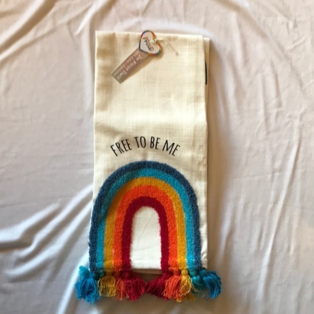 Proud 2 pkg of Kitchen Towels- NWT